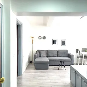 Apartamento Center 2br Tirana
